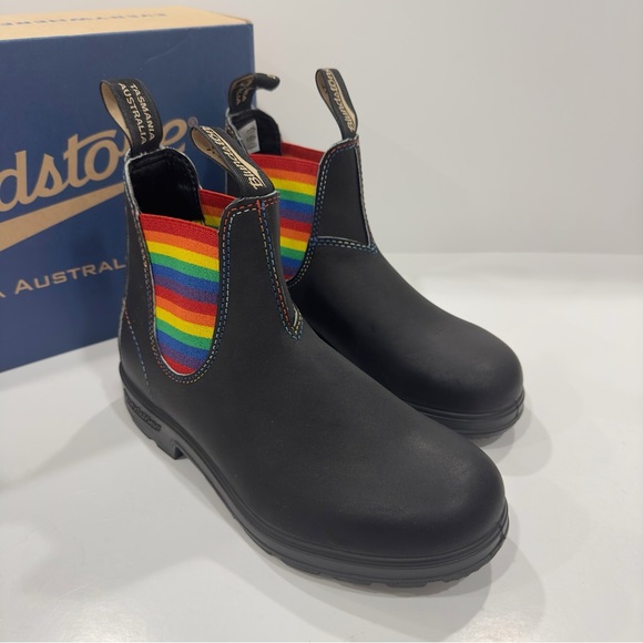 Blundstone 2105 Women’s Chelsea Boots - Rainbow Pride